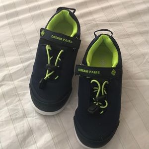 Kid sneakers size 12